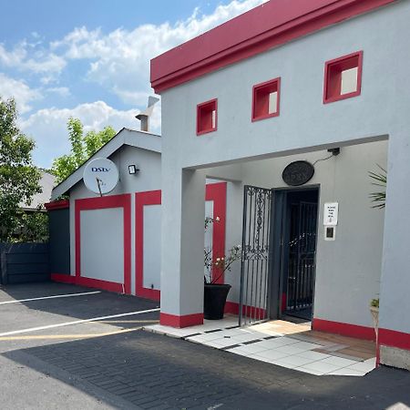 Victoria Guest House Alberton Exterior photo